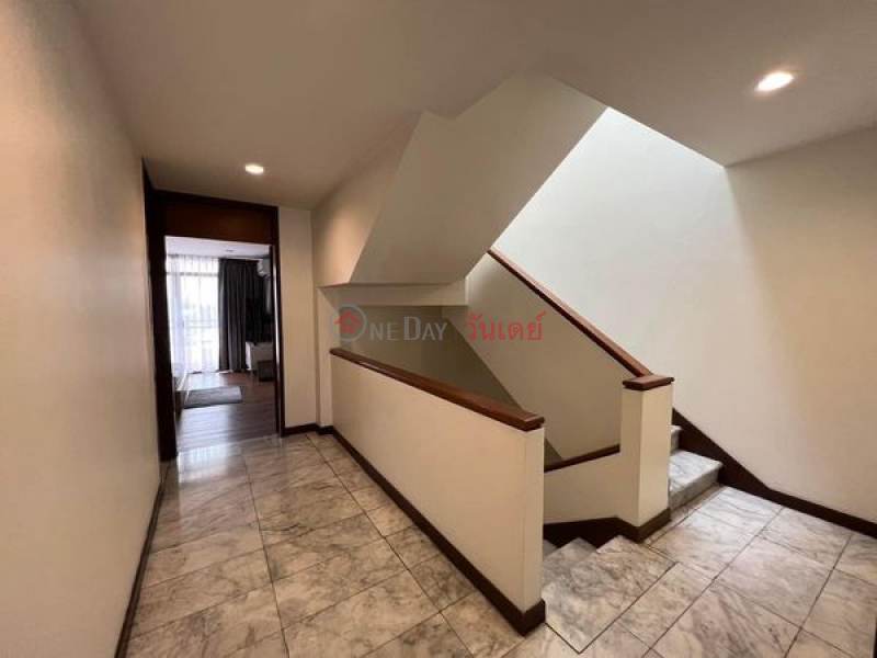 Townhouse for rent: Baan Green Town, 4 bedrooms, living room with pool view Thailand | Rental, ฿ 85,000/ month