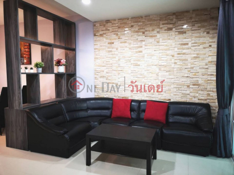 Townhouse for Rent: Town Avenue Srinagarin, 195 m², 3 bedroom(s) - OneDay_0