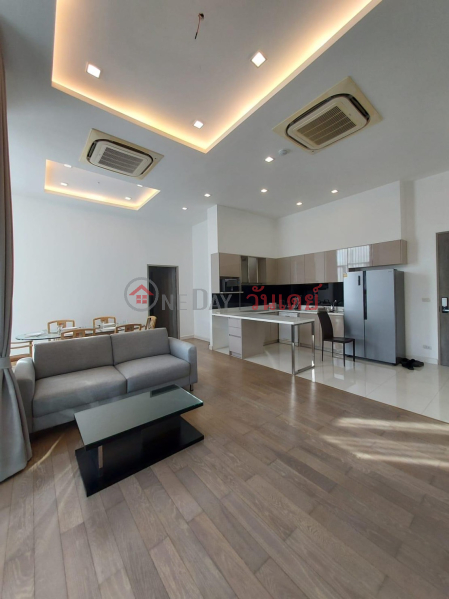 Property Search Thailand | OneDay | Residential, Rental Listings Condo for Rent: Trapezo Sukhumvit 16, 118 m², 3 bedroom(s)