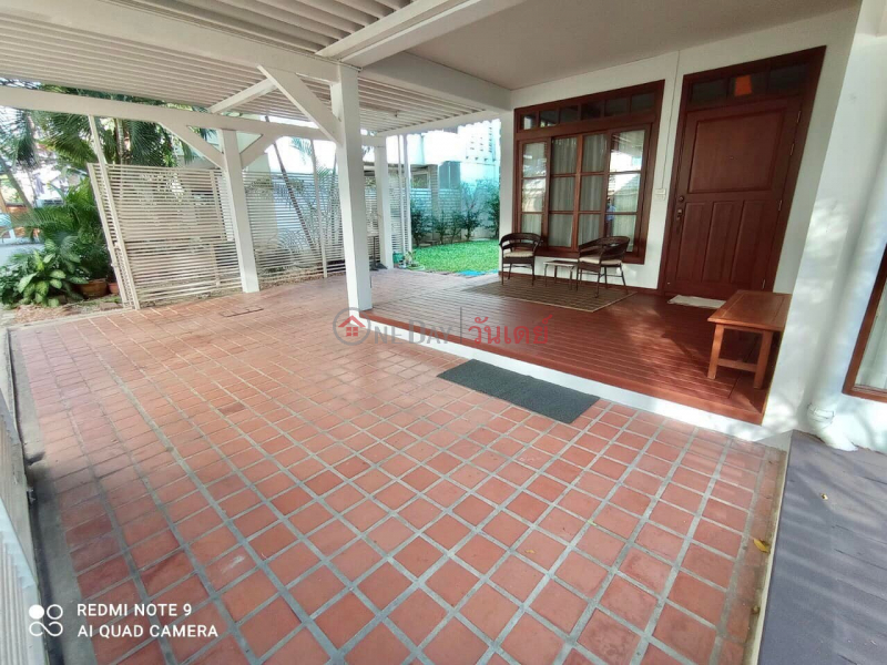 Single House in Compound closed BTS Prompong Thailand Rental, ฿ 120,000/ month