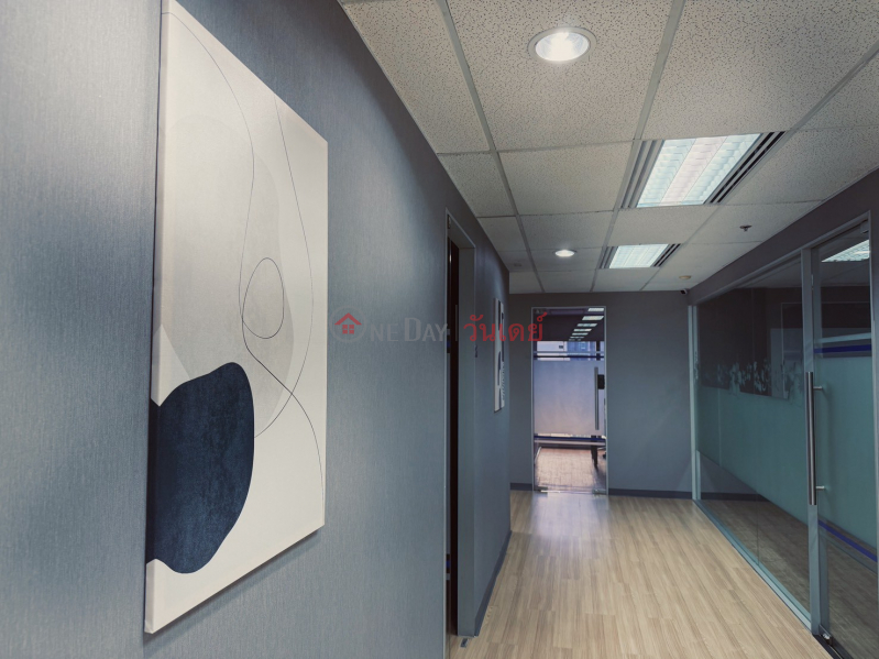 ฿ 5,500/ month | Private Office for Rent in Asoke near BTS Asok & MRT Sukhumvit | Flexory Space