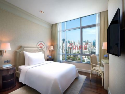 คอนโด สำหรับ เช่า: Oriental Residence, 160 ตร.ม., 3 ห้องนอน - OneDay_0