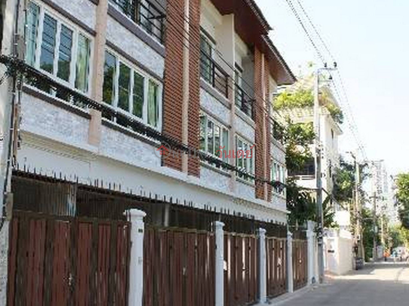 Townhouse for Rent: Townhouse Suk 36, 150 m², 2 bedroom(s) Rental Listings