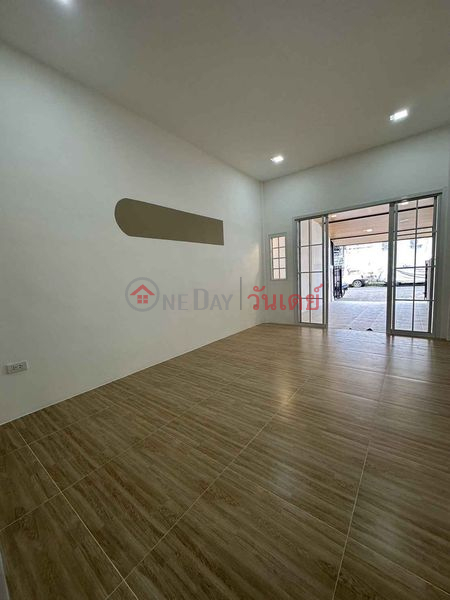 Single story townhouse, Muang Thong zone, Coordinates: Wichit - Bo Rae Thailand Sales | ฿ 2.45Million