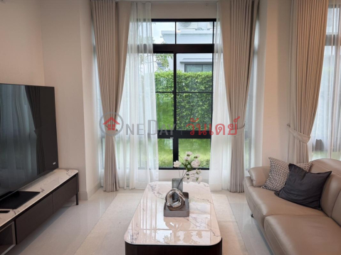 House for Rent: Nantawan Rama 9 New Krungthepkreetha, 384 m², 4 bedroom(s) - OneDay_0