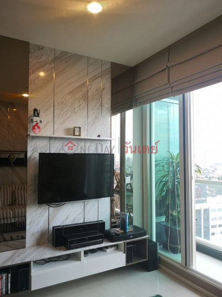 Condo for Rent: Menam Residences, 49 m², 1 bedroom(s) Rental Listings