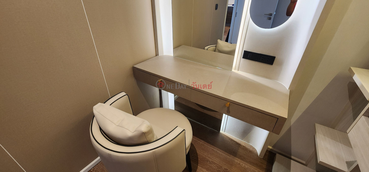 ฿ 175,000/ month, Condo for Rent: Muniq Langsuan, 96 m², 2 bedroom(s)