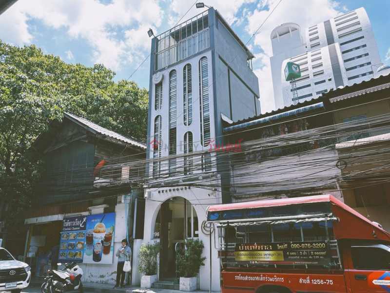 100 year old shophouse in Bang Rak (ตึกแถวอายุ 100 ปีบางรัก),Bang Rak | OneDay วันเดย์(1)