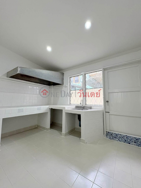 | Please Select | Residential, Rental Listings, ฿ 28,000/ month