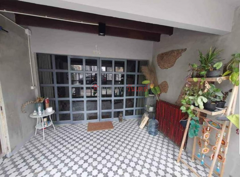 ฿ 50,000/ เดือน, Stylish House Near Chidlom Petchburi Road