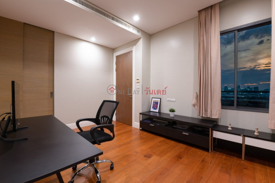 Condo for Rent: Bright Sukhumvit 24, 93 m², 2 bedroom(s) Rental Listings