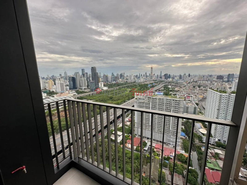 Property Search Thailand | OneDay | Residential Rental Listings | Condo for Rent: LIFE Asoke - Rama 9, 47 m², 2 bedroom(s)