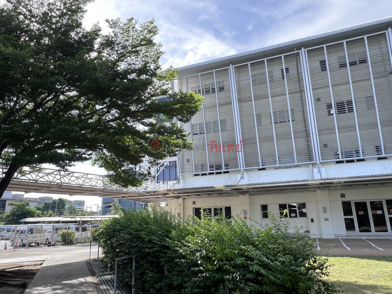 Lycée français international de Bangkok - 498, soi Ramkhamhaeng 39 (โรงเรียนฝรั่งเศสนานาชาติกรุงเทพ - 498 ซอยรามคำแหง 39),Wang Thonglang | OneDay วันเดย์(2)