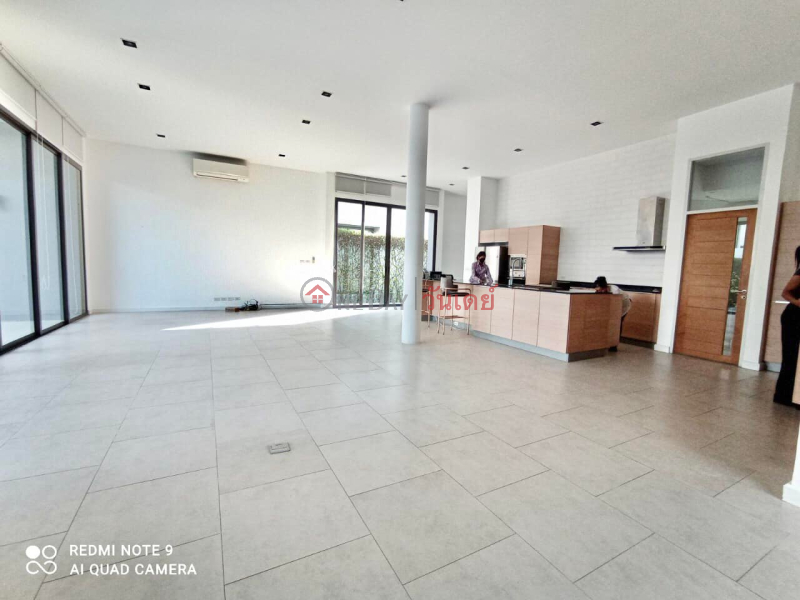 ฿ 220,000/ เดือน 4 beds-Single House in Compound