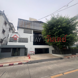 Phattiwet Phaholyothin Clinic|คลินิกผาติเวชพหลโยธิน