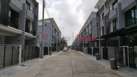 Others for Rent: Townhome, 190 m², 3 bedroom(s) - OneDay_0