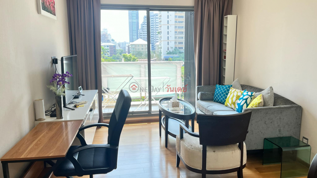 H Sukhumvit 43 Condo for Rent: Luxurious Corner Unit with Stunning Views