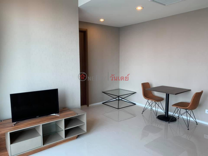 Property Search Thailand | OneDay | Residential | Rental Listings | Condo for Rent: Menam Residences, 46 m², 1 bedroom(s)