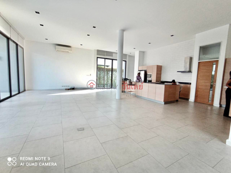 ฿ 220,000/ เดือน 4 beds-Single House in Compound