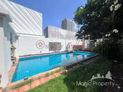 Sukhumvit 39, Khlong Tan Nuea, Watthana, Bangkok _0