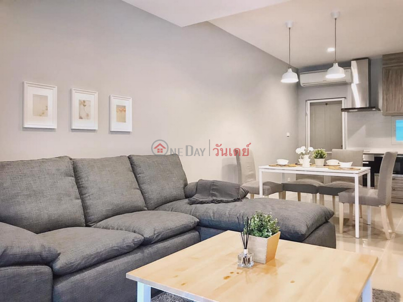 Townhouse for Rent: Town Avenue Srinagarin, 200 m², 3 bedroom(s) Rental Listings