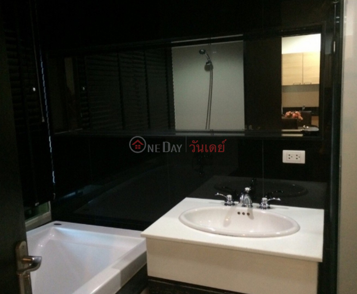 Property Search Thailand | OneDay | Residential Rental Listings | Condo for Rent: The Address Chidlom, 42 m², 1 bedroom(s)