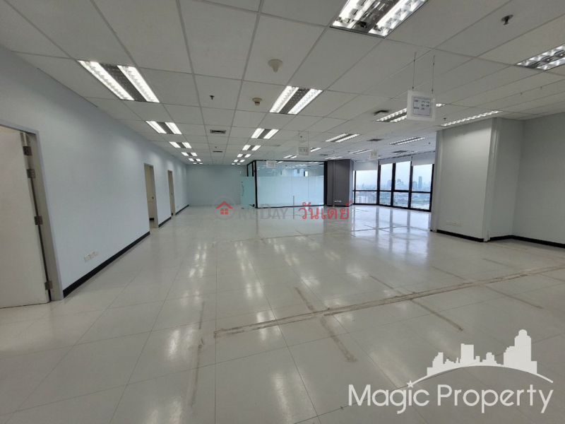 Property Search Thailand | OneDay | Office / Commercial Property Rental Listings RS Tower Ratchadaphisek Road, Din Daeng, Bangkok.