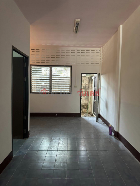 Townhome for sale #Pracha Samoson Road Zone Thailand Sales | ฿ 990,000