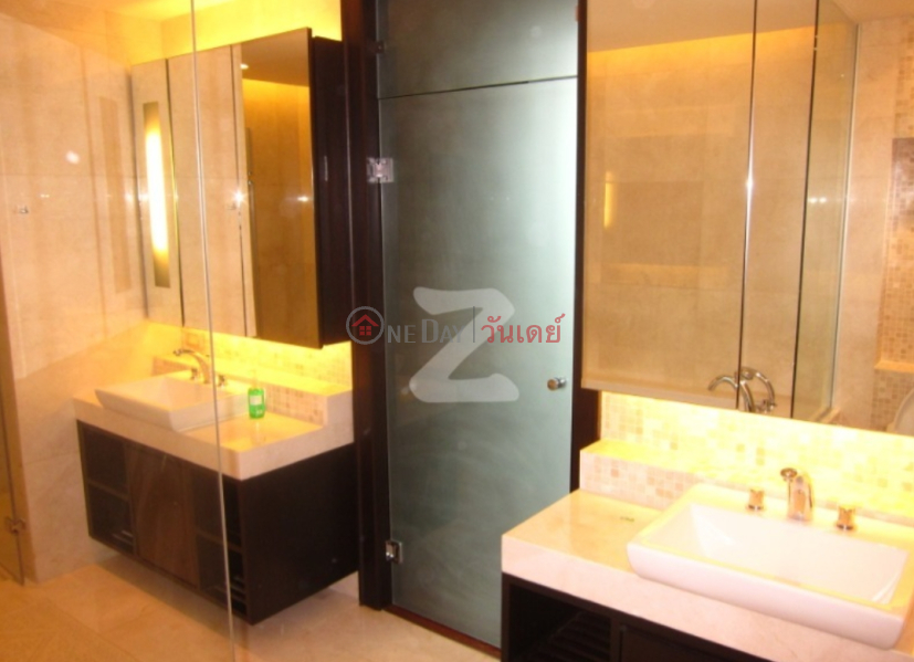 Condo for Rent: Oriental Residence, 114 m², 2 bedroom(s) Rental Listings