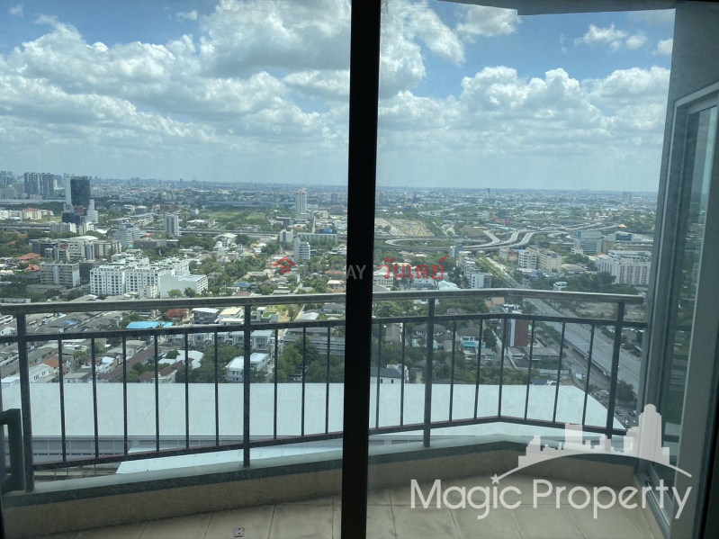 Supalai Park Ekkamai-Thonglor Condominium, Huai Khwang, Bangkok Thailand, Sales | ฿ 5.15Million