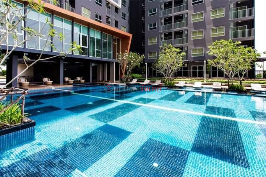 ฿ 8,000/ month The Trust Condo @BTS Erawan (21st floor)