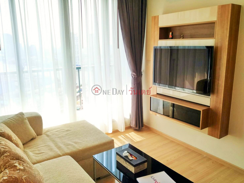 Property Search Thailand | OneDay | Residential, Rental Listings | Condo for Rent: Rhythm Sathorn, 65 m², 2 bedroom(s)