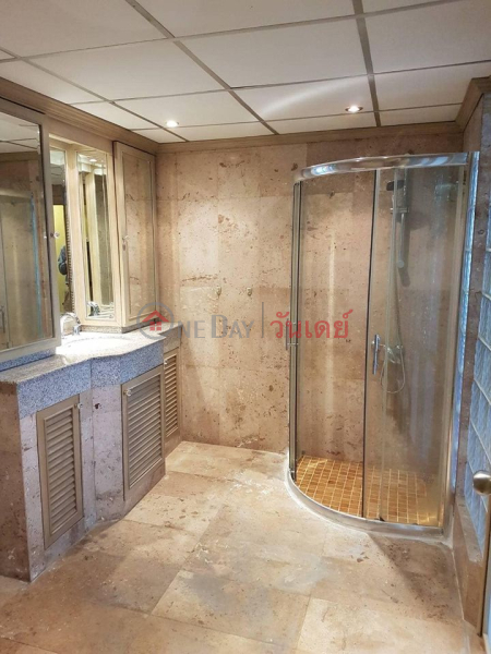 ฿ 24,000/ month Condo for Rent: Sukhumvit Suite, 80 m², 1 bedroom(s)