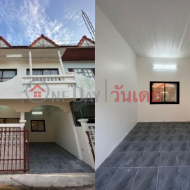 2 Story Townhome 3 Beds 2 Baths South Pattaya _0