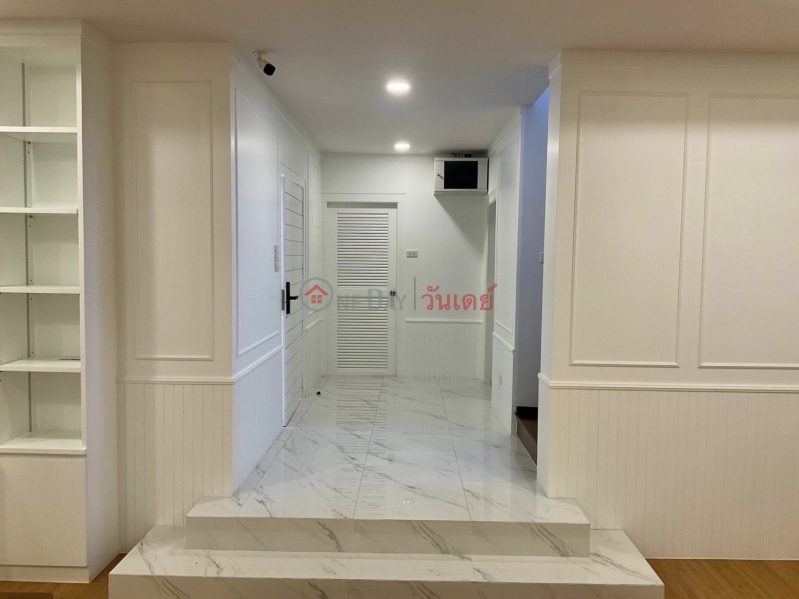 ฿ 120,000/ month | Gorgeous 4-storey Townhouse at Ekamai Soi 12, available for rent