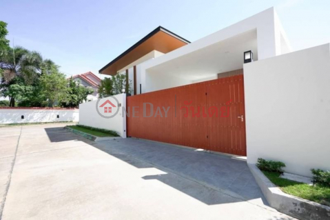 3 Beds 3 BathsVillage Paradise Villa 3 (TRI-12667)_0