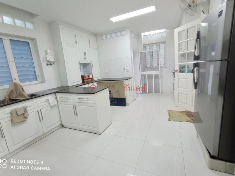 Beauty Single House in Prompong Rental Listings (TRI-7840)