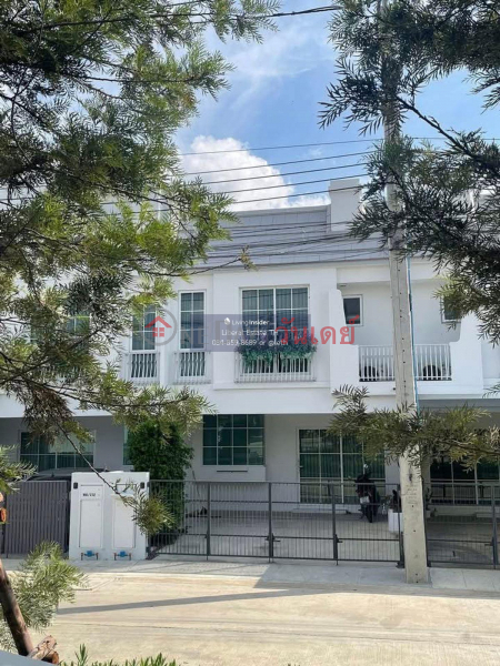 For Sale: LTHC12423 - Villaggio 3 Srinakarin House, 21 Sq.W, 121 Sq.M, 3 Beds, 3 Baths, Near BTS Srinakarin Rental Listings