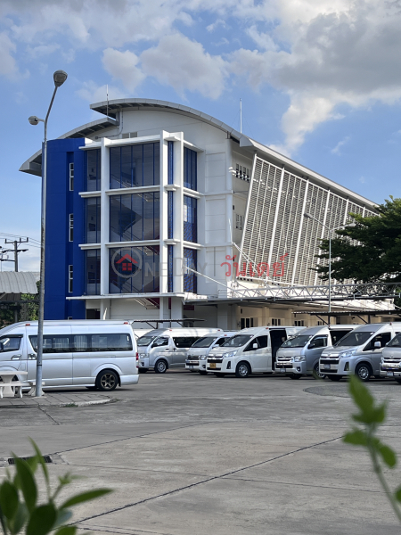 Lycée français international de Bangkok - 498, soi Ramkhamhaeng 39 (โรงเรียนฝรั่งเศสนานาชาติกรุงเทพ - 498 ซอยรามคำแหง 39),Wang Thonglang | OneDay วันเดย์(3)