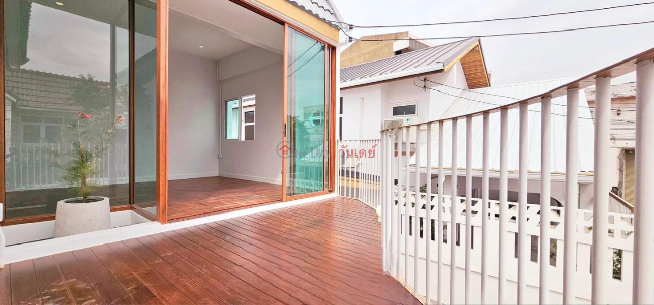 Modern Vintage 3 Beds 4 Baths Soi Sukhumvit 77 Thailand | Sales | ฿ 8.3Million