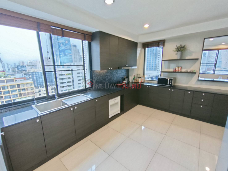 ฿ 175,000/ month Others for Rent: Ploenruedee Residence, 400 m², 4 bedroom(s)