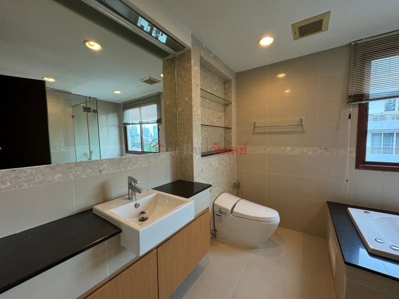 ฿ 120,000/ month For Rent Ready to Move In The Crest Ruamrudee Luxury & Spacious