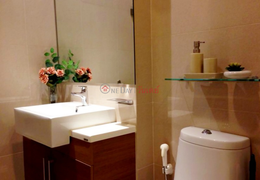 Property Search Thailand | OneDay | Residential Rental Listings | Condo for Rent: Noble Refine, 52 m², 1 bedroom(s)