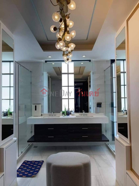 4 Bedroom Luxury Town Home at Quarter 31 รายการเช่า (TRI-TP0001259)