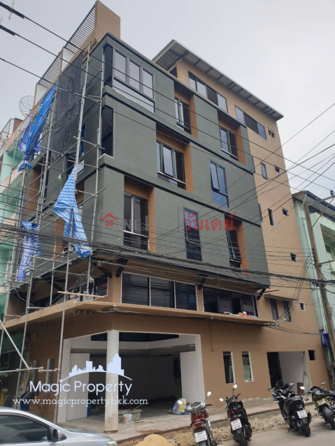 6 Storey Building For Sale at Rama 4, Khlong Toei, Bangkok _0