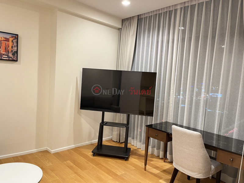 Property Search Thailand | OneDay | Residential | Rental Listings | Condo for Rent: Circle Living Prototype, 72 m², 2 bedroom(s)