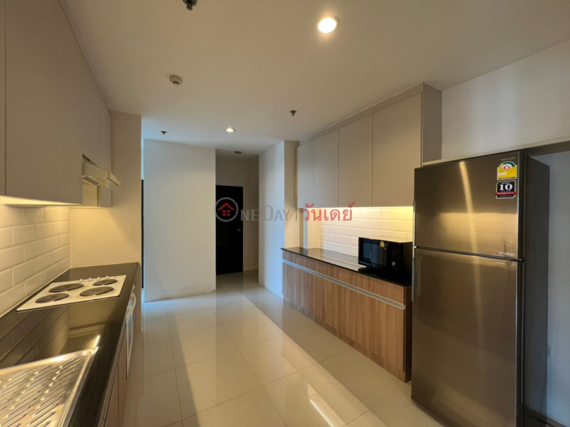 ฿ 70,000/ month Condo for Rent: Charoenjai Place, 171 m², 3 bedroom(s)