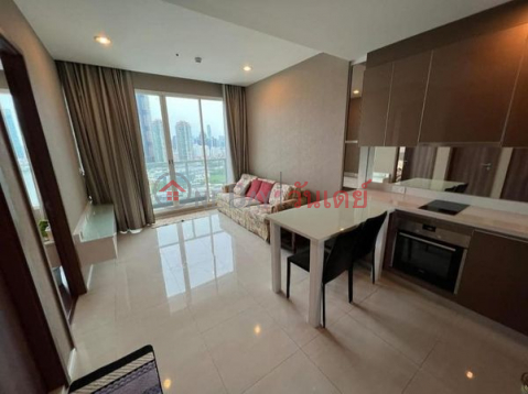 Menam Residences Condominium (15th floor) _0