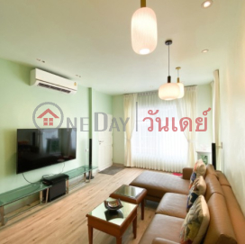 บ้านทาวน์เฮาส์ สำหรับ เช่า: Baan Aue Sommai Krungthep Kreetha 39, 220 ตร.ม., 3 ห้องนอน - OneDay_0