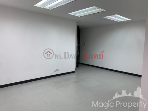 Office Space in United Tower Thonglor For Rent, Khlong Tan Nuea, Watthana, Bangkok _0